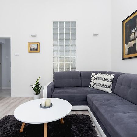 Two Bedroom Apartment - Starowislna 36 Krakau Buitenkant foto